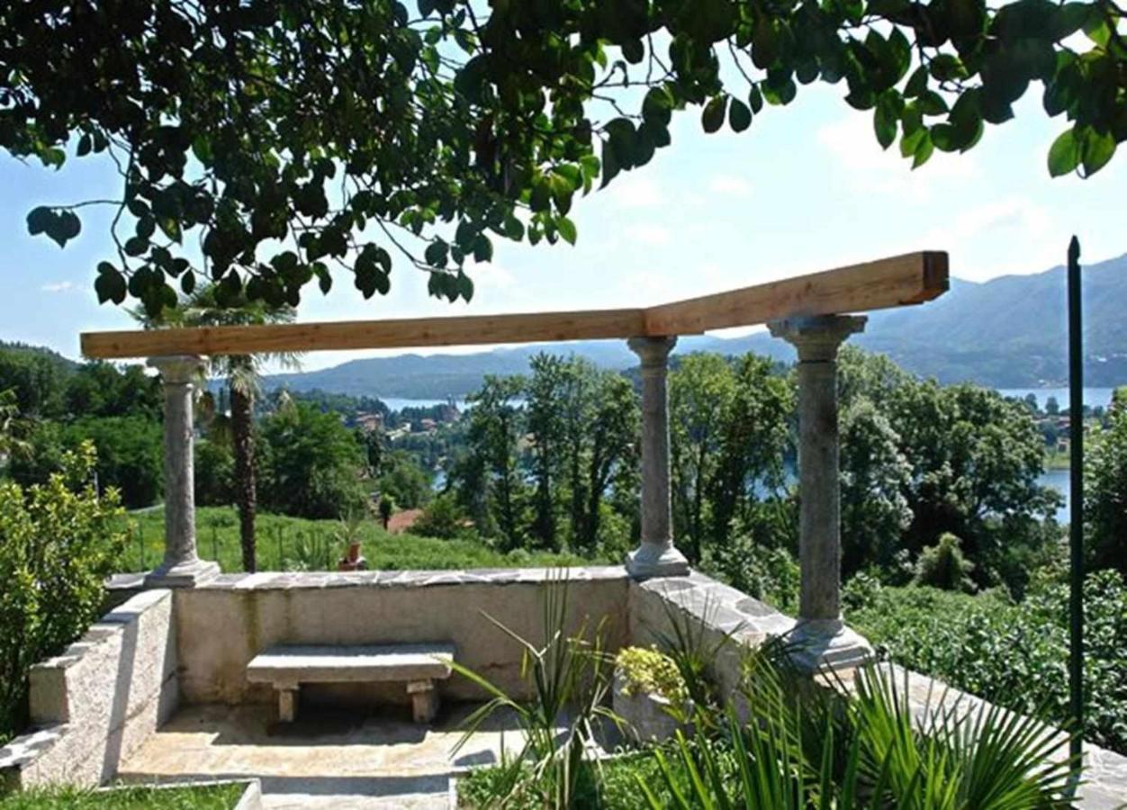 Domus Cusiana Complesso Vista Lago E Piscina Miasino Экстерьер фото